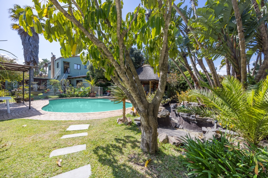 15 Bedroom Property for Sale in Table View Western Cape